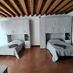 Vicenza Room